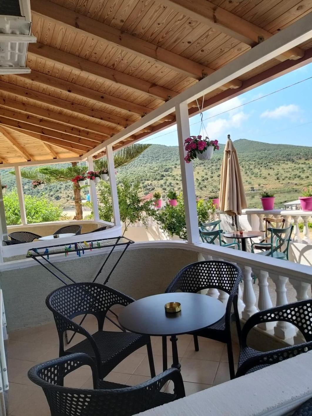 קסאמיל Villa Sarti מראה חיצוני תמונה