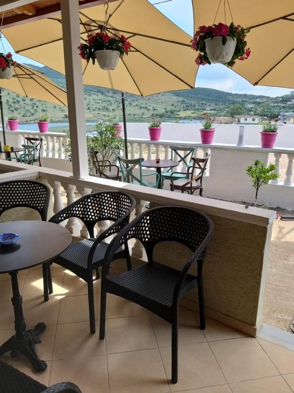 קסאמיל Villa Sarti מראה חיצוני תמונה