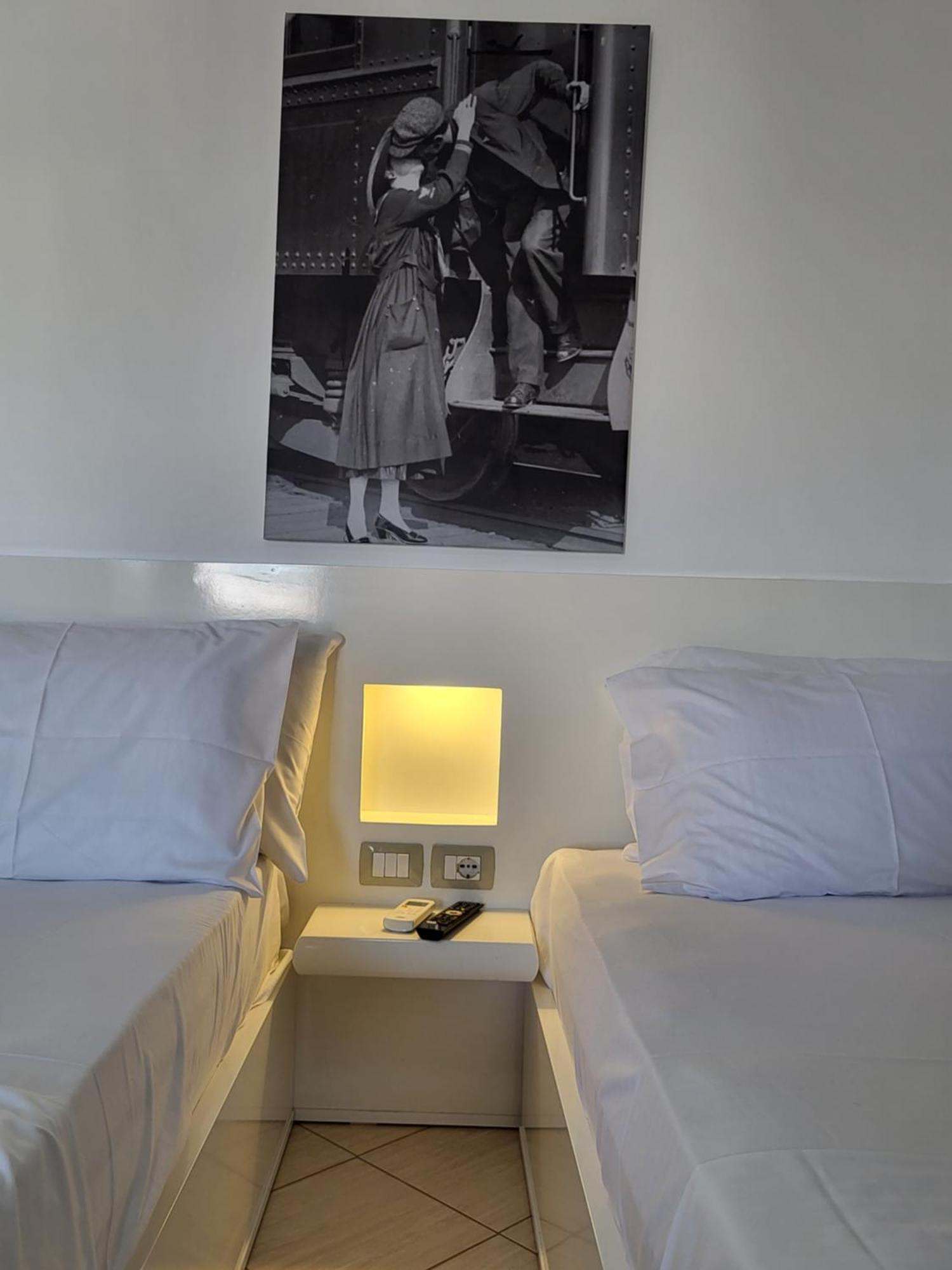 קסאמיל Villa Sarti חדר תמונה
